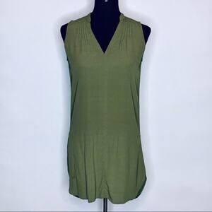 Madewell army green sleeveless v neck top size Extra Small XS